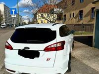 Gebraucht Ford Focus ST 250 PS (183 kW) 2013 Weiß Kombi