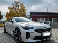 Gebraucht Kia Stinger GT-Line 200 PS (147 kW) 2019 Silber Kleinwagen