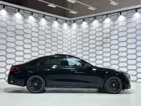 Gebraucht Mercedes E200 Premium 227 PS (166 kW) 2024 Schwarz Limousine
