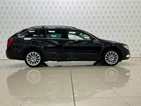Gebraucht Skoda Superb Exclusive 140 PS (102 kW) 2013 Schwarz Kombi