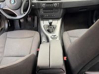 Gebraucht BMW 320 177 PS (130 kW) 2008 Silber Kombi