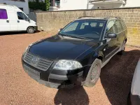 Gebraucht VW Passat 131 PS (96 kW) 2003 Schwarz Kombi