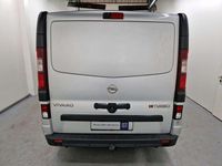 Gebraucht Opel Vivaro 145 PS (106 kW) 2018 Aluminium silber (metallic) Van / Kleinbus