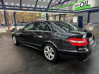 Gebraucht Mercedes E250 Avantgarde 204 PS (150 kW) 2013 Schwarz Limousine