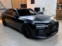 Gebraucht BMW 740 Executive 299 PS (219 kW) 2024 Grau Limousine