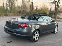 Usata VW Eos 122 CV (89 kW) 2008 Grigio Cabrio