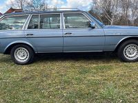 Gebraucht Mercedes 200 108 PS (79 kW) 1984 Blau Kombi