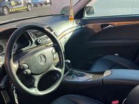 Gebraucht Mercedes E200 184 PS (135 kW) 2007 Silber Limousine