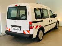 Gebraucht Opel Combo Edition 94 PS (69 kW) 2010 Weiß Van / Kleinbus