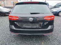 Gebraucht VW Passat Highline 239 PS (175 kW) 2015 Deep black perleffekt Kombi
