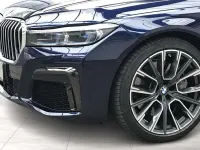 Gebraucht BMW 745e M Sport 394 PS (289 kW) 2021 Blau Limousine