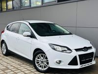 Gebraucht Ford Focus Titanium 116 PS (85 kW) 2012 Weiß Limousine