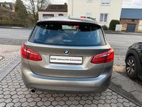 Gebraucht BMW 216 Active Tourer Advantage 116 PS (85 kW) 2017 Silber Van / Kleinbus