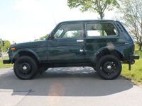 Gebraucht Lada niva 83 PS (61 kW) 2010 Grün SUV