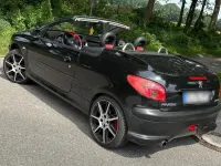 Gebraucht Peugeot 206 CC 136 PS (100 kW) 2001 Schwarz Cabrio