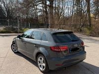 Second-hand Audi A3 116 CP (85 kW) 2018 Galben Berlinǎ