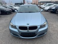 Gebraucht BMW 318 143 PS (105 kW) 2009 Blau Limousine