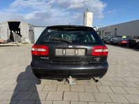 Gebraucht Volvo V40 Standard 136 PS (100 kW) 2004 Schwarz Kombi