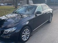 Gebraucht Mercedes E220 Exclusive 194 PS (142 kW) 2016 Schwarz Limousine