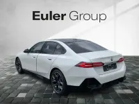 Gebraucht BMW 520 M Sport 197 PS (144 kW) 2025 Weiss Limousine