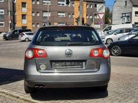 Gebraucht VW Passat 140 PS (102 kW) 2006 Grau Kombi