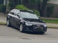 gebraucht Audi A4 2.0 TDI steht zum Verkauf.