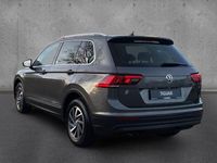 Gebraucht VW Tiguan Sound 150 PS (110 kW) 2017 Grau SUV