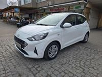 Gebraucht Hyundai i10 Select 67 PS (49 kW) 2020 Polar white / sol Kleinwagen