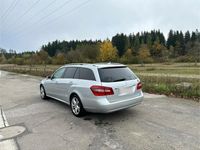 Gebraucht Mercedes E220 170 PS (125 kW) 2011 Grau Kombi