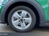 Gebraucht Mini Cooper Coupé Classic 136 PS (100 kW) 2023 British racing green metallic Coupé