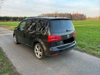 Gebraucht VW Touran Cup 105 PS (77 kW) 2014 Schwarz Van / Kleinbus