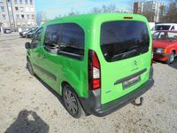 Gebraucht Citroën Berlingo SELECTION 120 PS (88 kW) 2015 Grün Van / Kleinbus