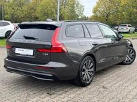 Gebraucht Volvo V60 Plus 456 PS (335 kW) 2025 Grau Kombi