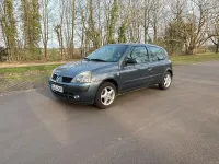 Używany Renault Clio II 75 KM (55 kW) 2005 Niebieski Hatchback