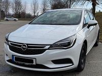 Gebraucht Opel Astra Business 105 PS (77 kW) 2018 Weiß Limousine