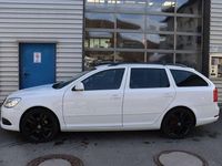 Gebraucht Skoda Octavia RS 200 PS (147 kW) 2012 Candyweiss Kombi