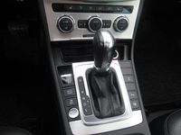 Gebraucht VW Passat Highline 140 PS (102 kW) 2012 Grau Kombi