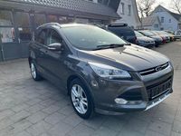Gebraucht Ford Kuga Individual 179 PS (131 kW) 2015 Grau SUV