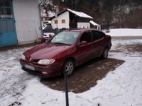 Gebraucht Renault Mégane 90 PS (66 kW) 1997 Violet Limousine