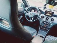 Gebraucht Mercedes GLA220 StreetStyle 170 PS (125 kW) 2015 Grau SUV