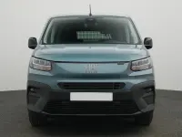 Neu Fiat Doblò 131 PS (96 kW) 2026 Blau Van / Kleinbus