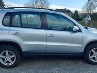 Gebraucht VW Tiguan 140 PS (102 kW) 2009 Silber SUV