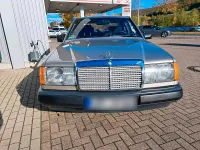Gebraucht Mercedes 230 132 PS (97 kW) 1986 Gold Limousine
