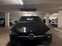 Gebraucht Mercedes CLA200 163 PS (119 kW) 2019 Schwarz Kombi