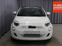 gebraucht Fiat 500e by Bocelli 42 kWh UVP 41.730,00 € Style Paket: Panorama Dach, Getönte Heck- und Seitenscheiben, Winter-Paket Beheizbare Vordersitze; Auflagefläche der Frontscheibenwischer beheizbar 17"-Leichtmetallfelgen mit Diamantfinish, Vordersitze, Elektris