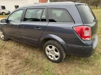 Używany Opel Astra 116 KM (85 kW) 2007 Niebieski Kombi