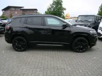 Gebraucht Jeep Compass 131 PS (96 kW) 2024 Schwarz SUV