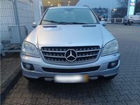 Gebraucht Mercedes ML320 224 PS (164 kW) 2008 Silber SUV
