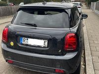 Gebraucht Mini Cooper SE Essential 135 kW (184 PS) 2023 Schwarz Kleinwagen