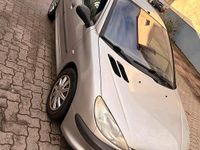 Gebraucht Peugeot 206 90 PS (66 kW) 2002 Silber Kleinwagen